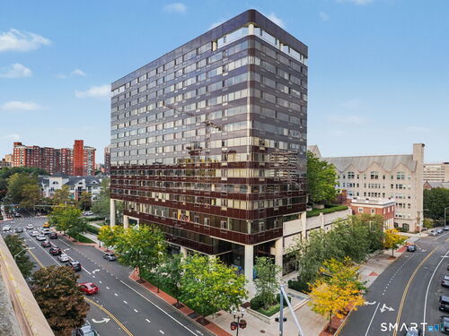  condo home for sale located at 127 Greyrock Place, 1208, Stamford, CT 06901