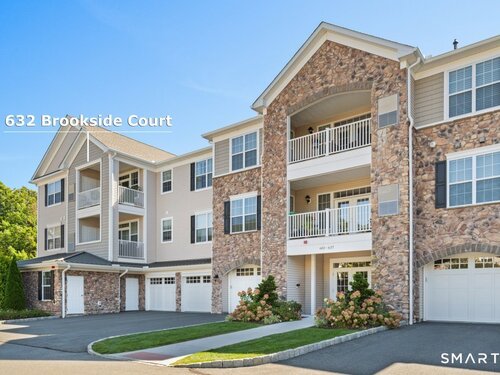  condo home for sale located at 632 Brookside Court, 632, Newtown, CT 06470