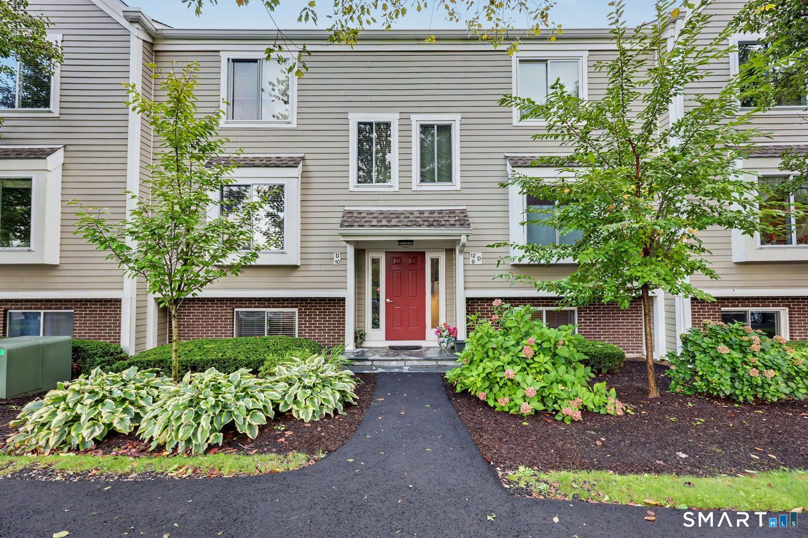 71 Aiken Street, d9, Norwalk, CT 06851 | For Sale at $399,000