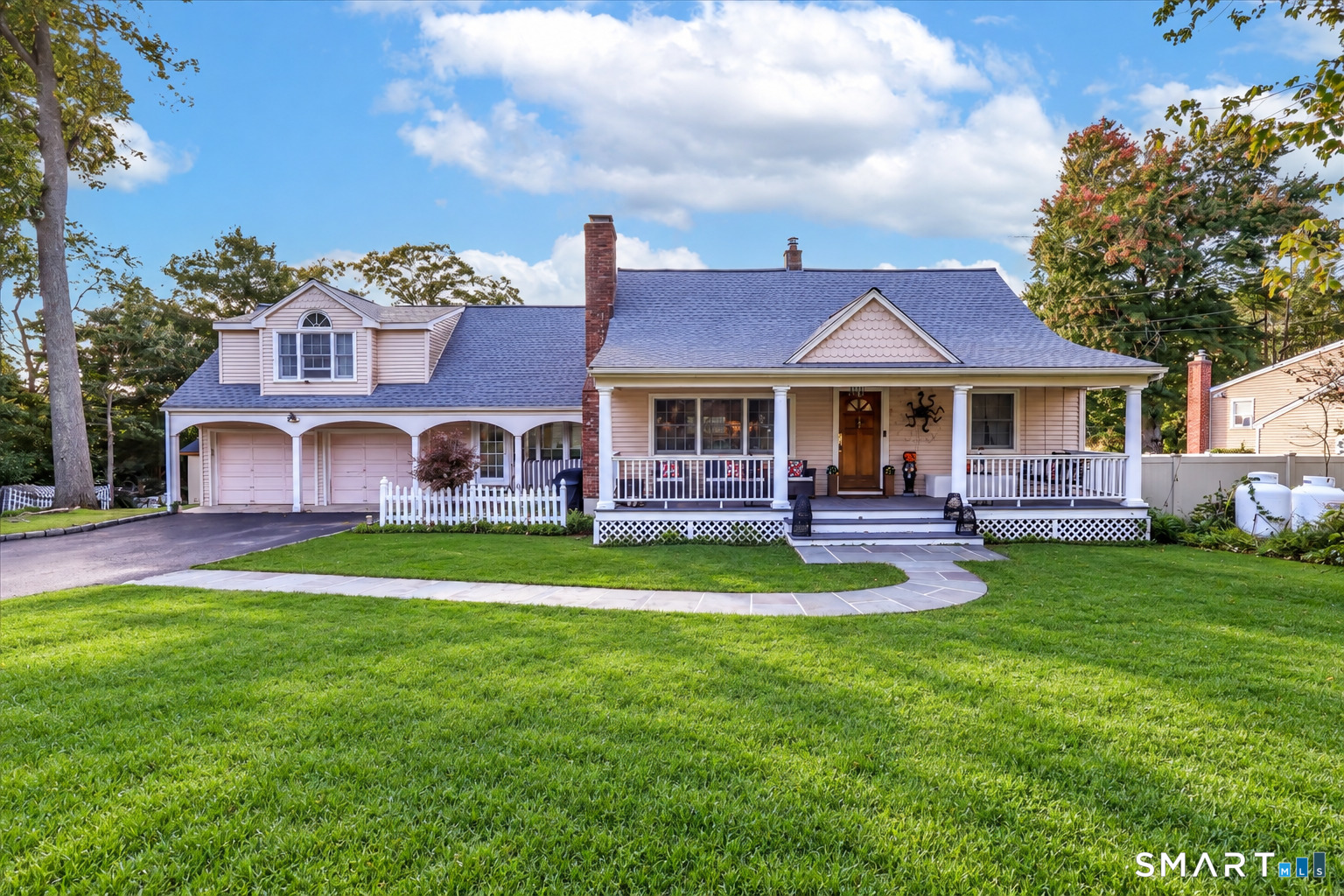 59 Creeping Hemlock Drive, Norwalk, CT 06851 | For Sale at $899,900