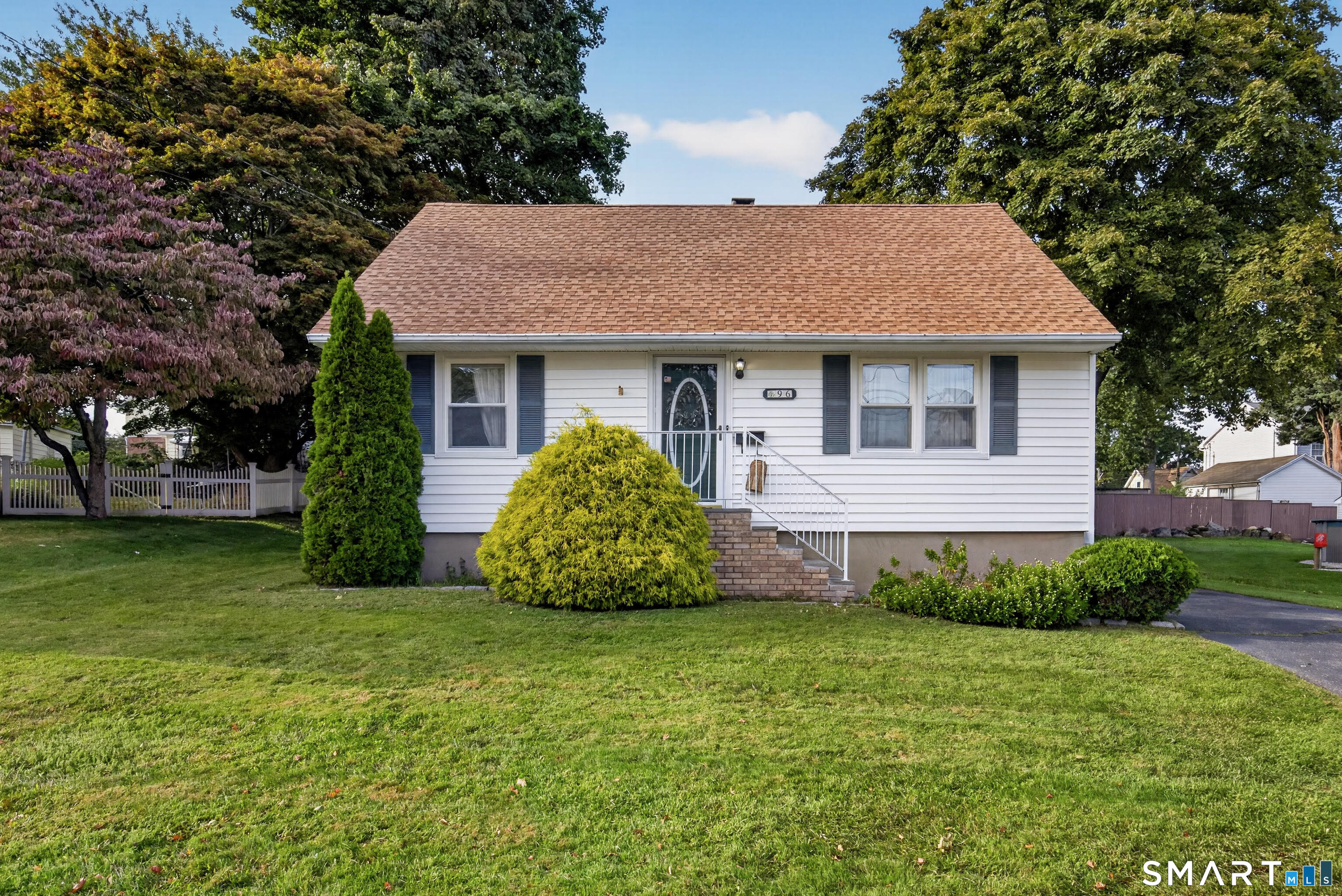 96 Van Street, Stratford, CT 06614 | For Sale at $435,000