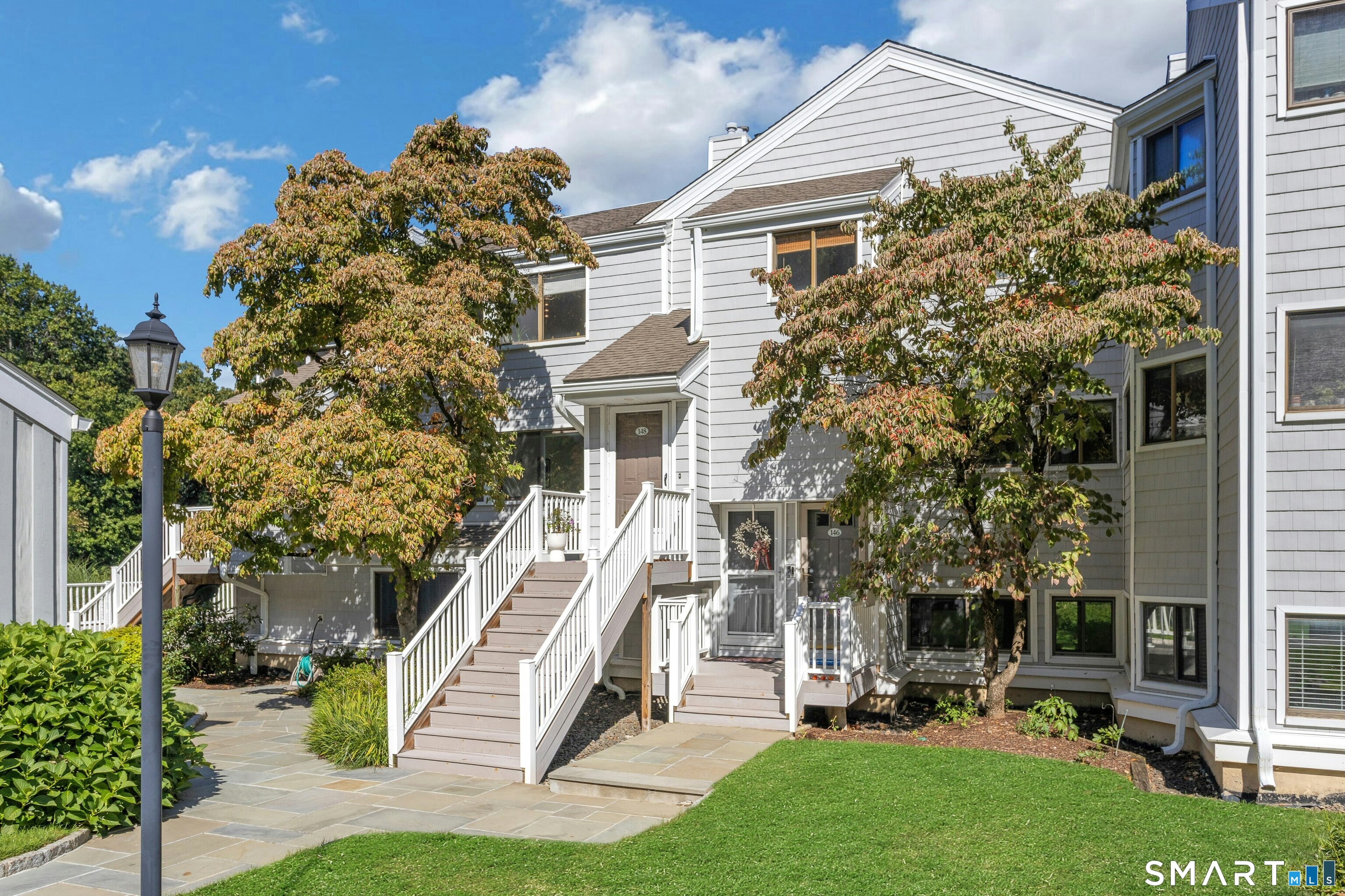 147 Rowayton Woods Drive, 147, Norwalk, CT 06854 | For Sale at $489,000