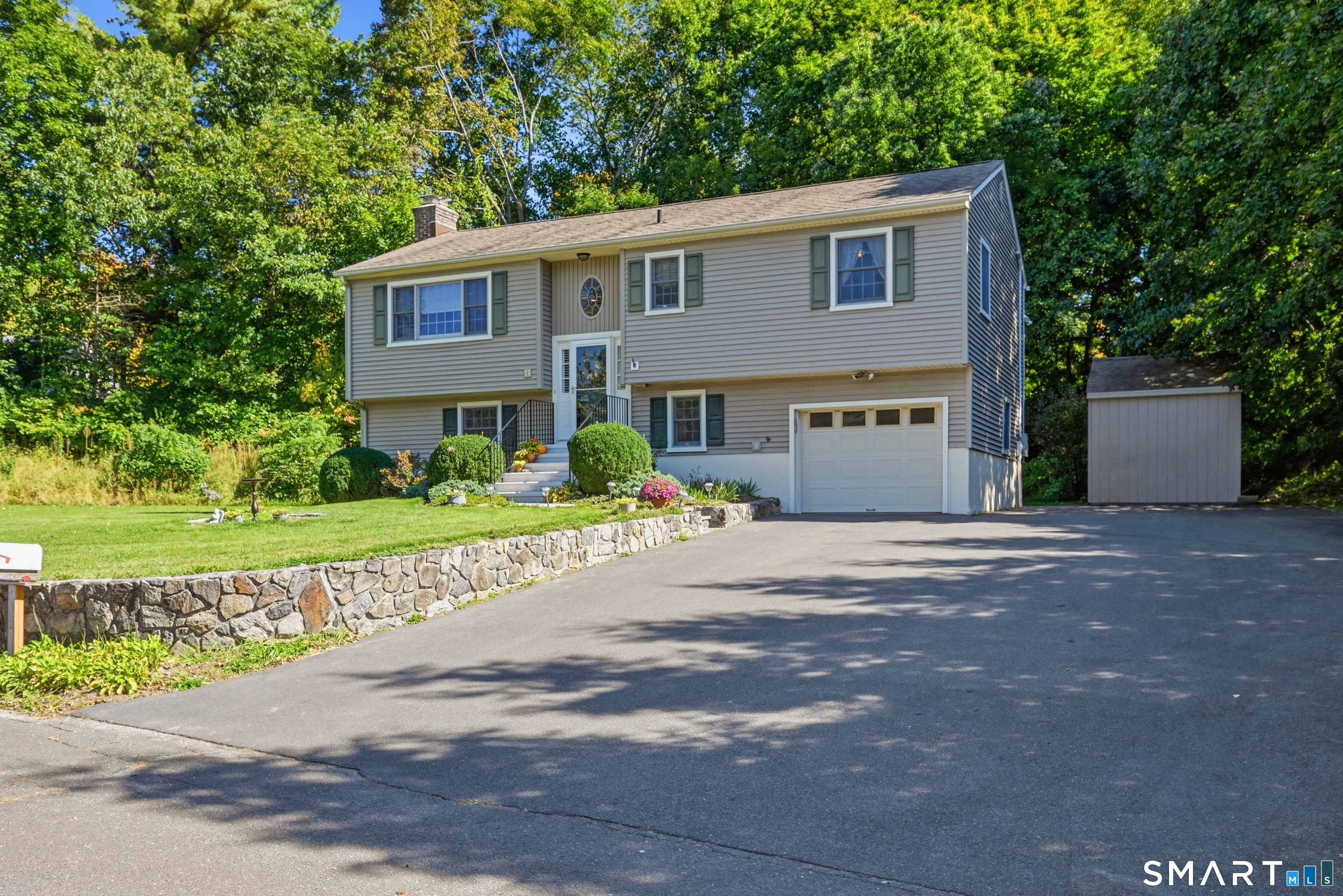 11 Delview Drive, Danbury, CT 06811 | For Sale at $560,000