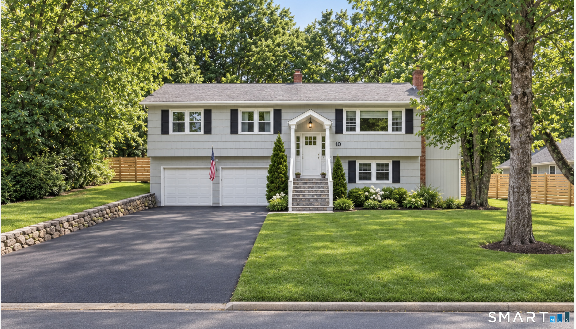 10 Grumman Avenue, Norwalk, CT 06851 | For Sale at $748,000