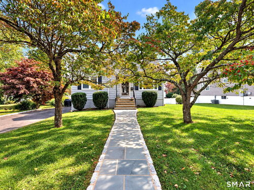  single family home for sale located at 71 Country Road, Fairfield, CT 06824