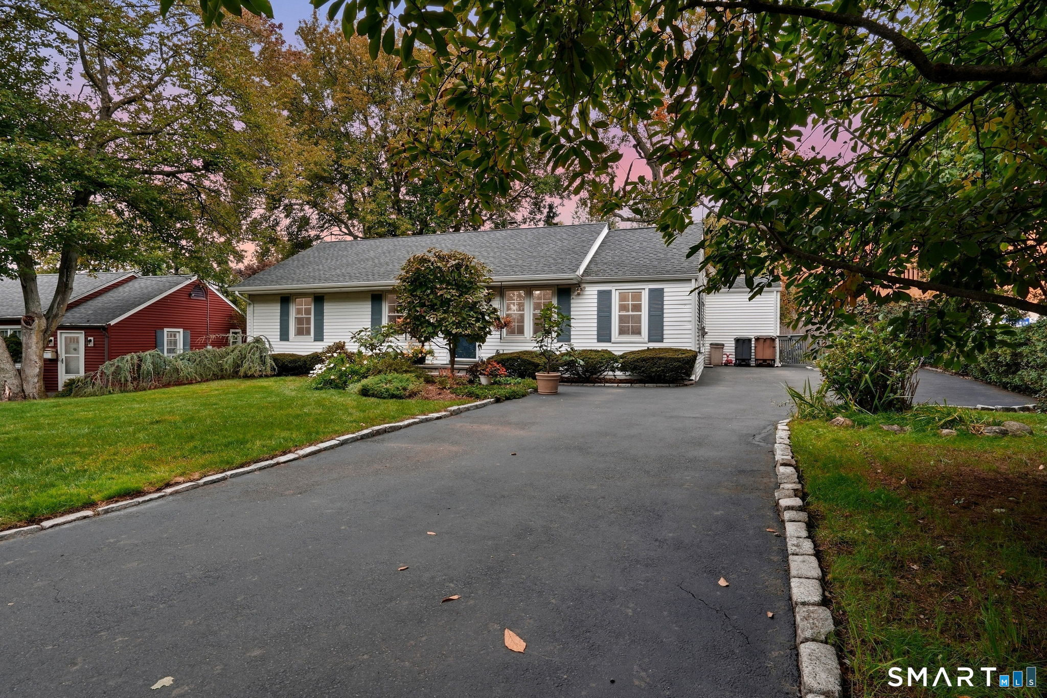 72 Sutton Drive East, Stamford, CT 06906 | For Sale at $749,000