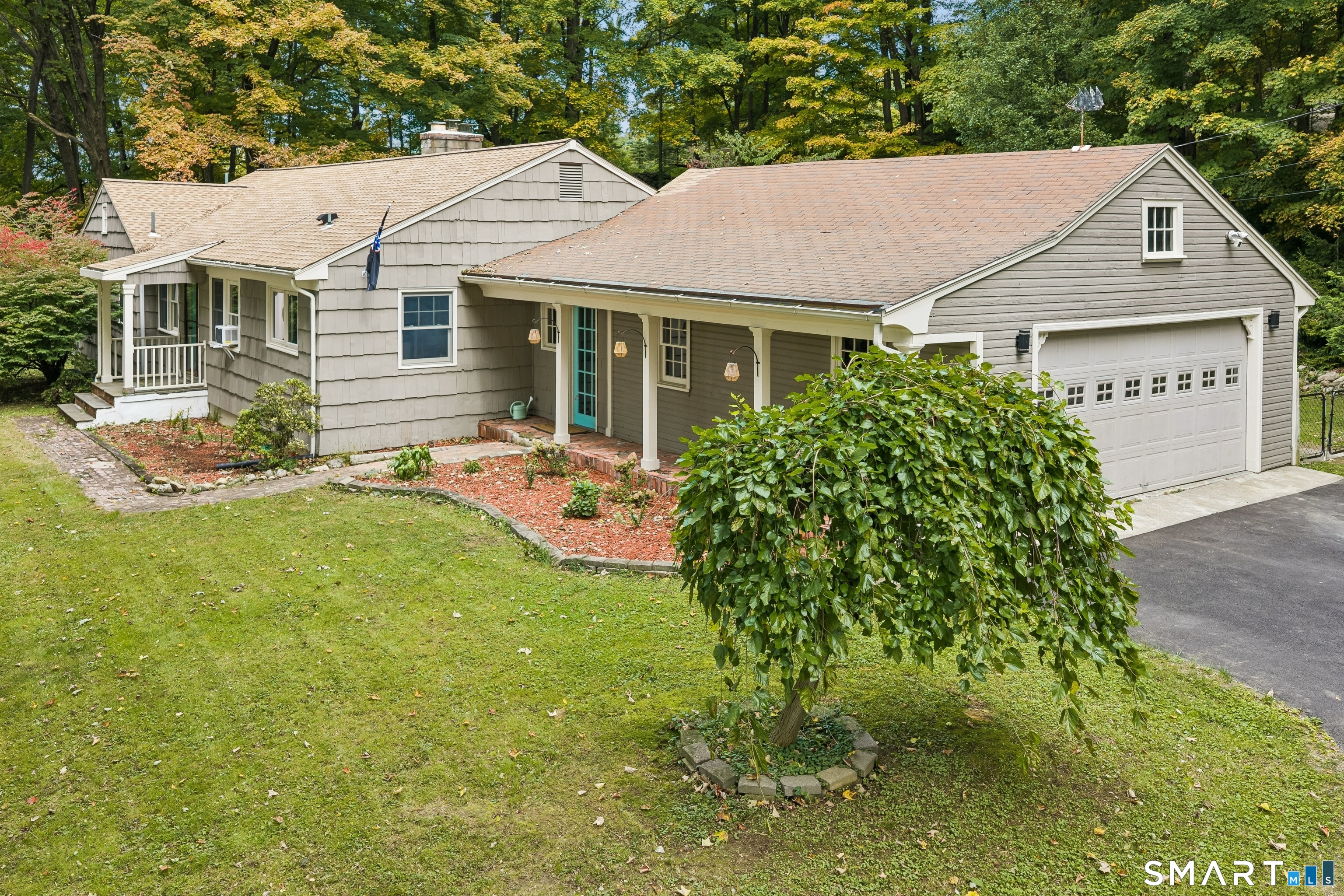 27 Hattertown Road, Newtown, CT 06470 | For Sale at $615,000