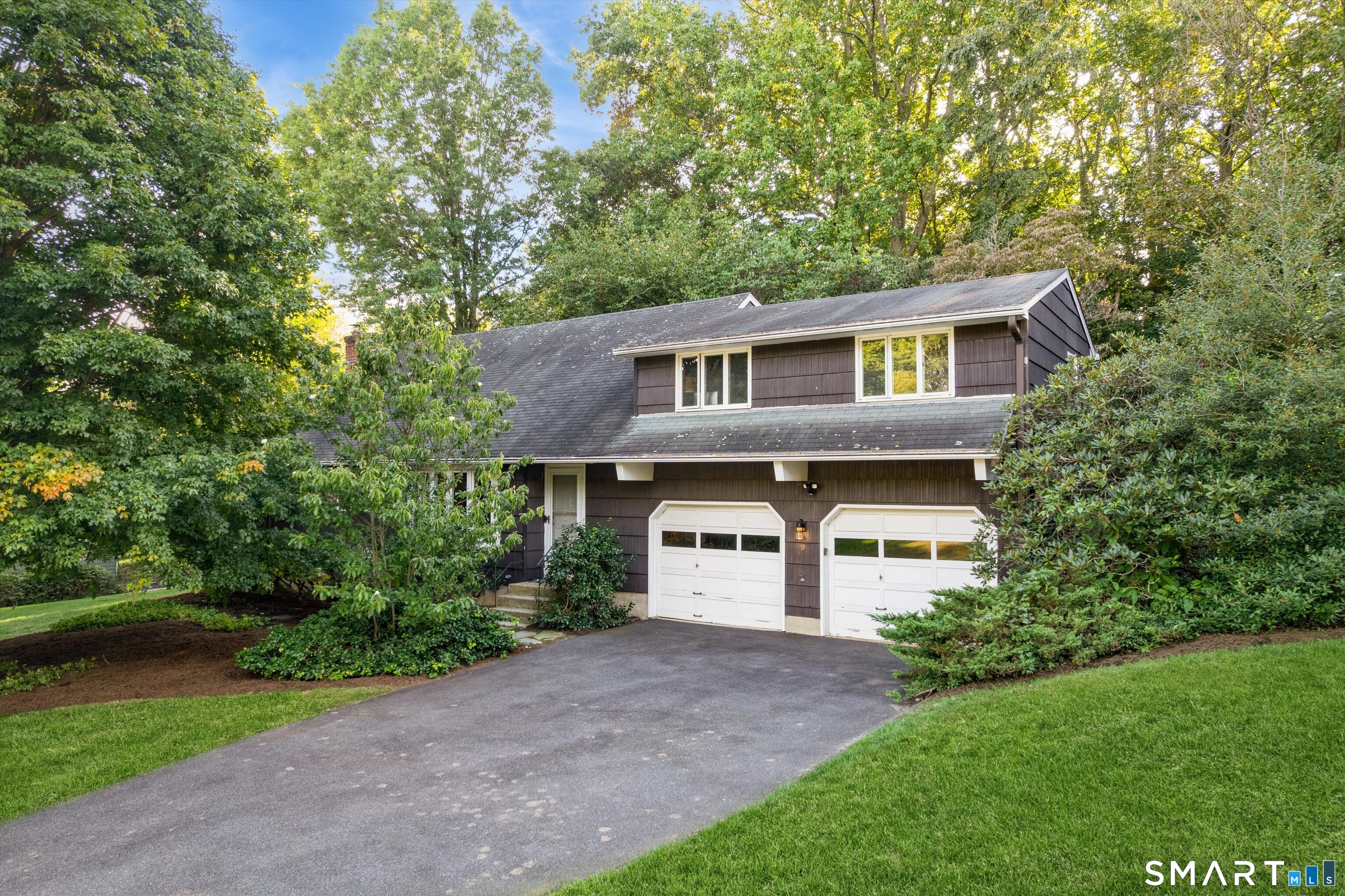 9 Huckleberry Drive South, Norwalk, CT 06850 | For Sale at $725,000