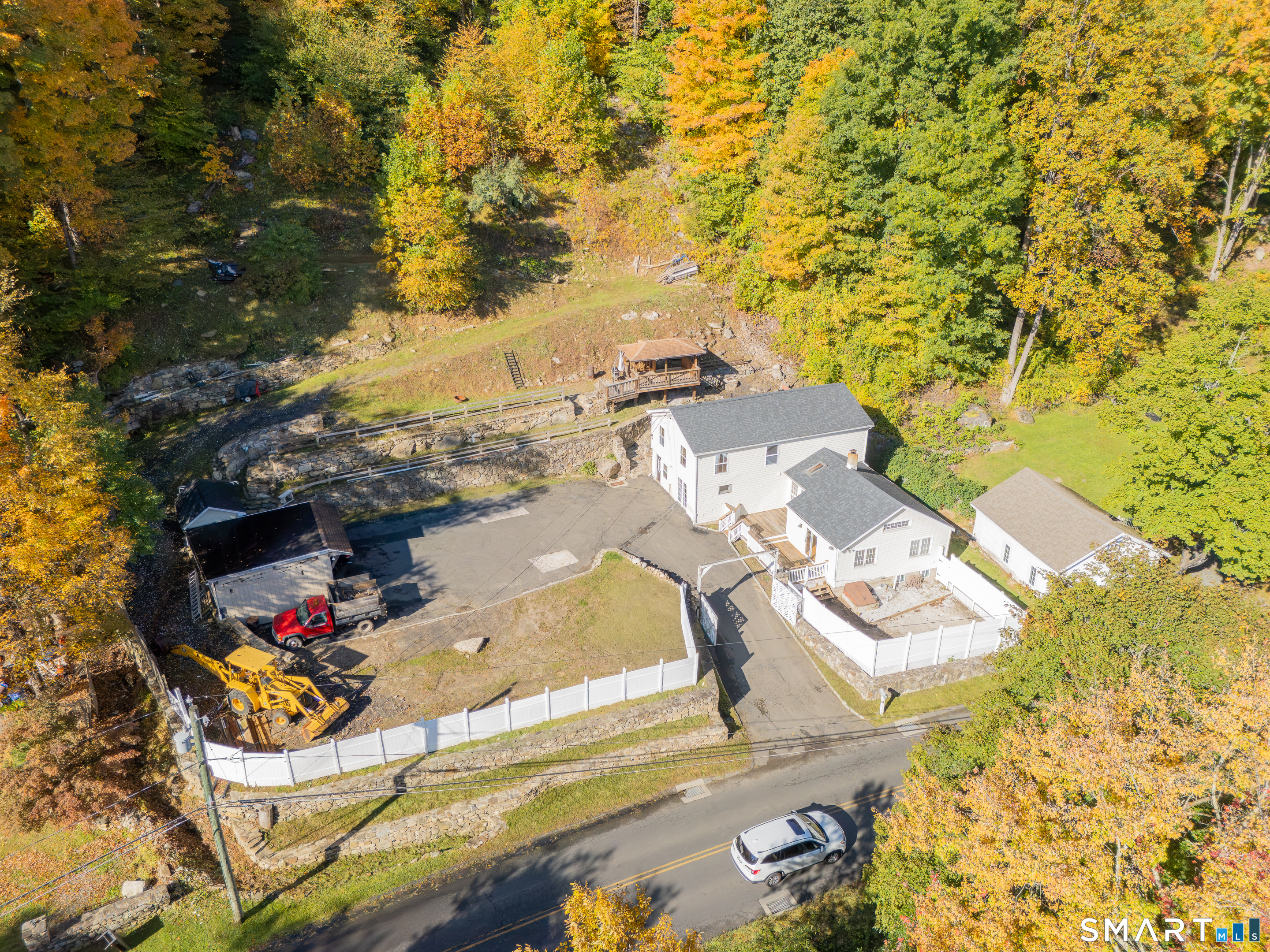 19 Mountainville Road, Danbury, CT 06810 | For Sale at $564,000