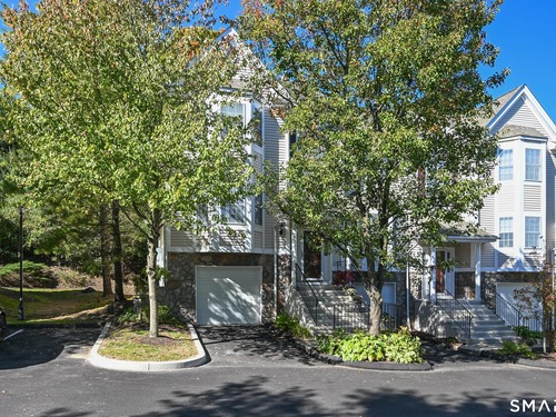 townhouse condo for sale located at 1801 Larson Drive, 1801, Danbury, CT 06810