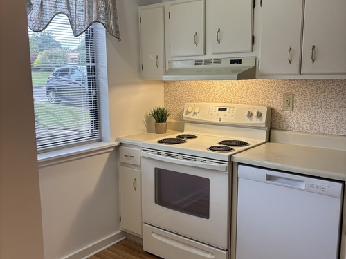  condo home for sale located at 415 Asbury Ridge, 415, Shelton, CT 06484