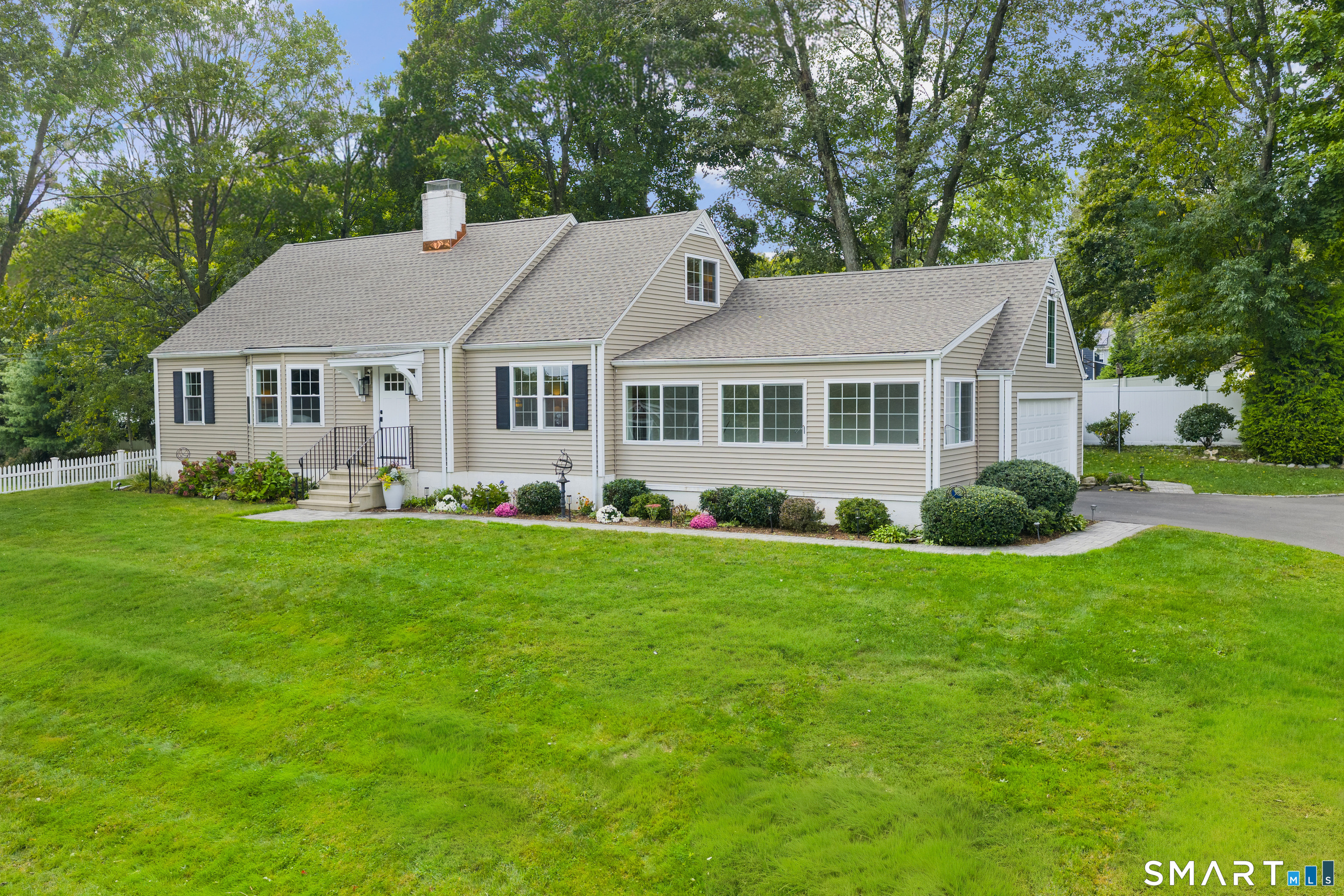 18 Koger Road, Trumbull, CT 06611 | For Sale at $725,000