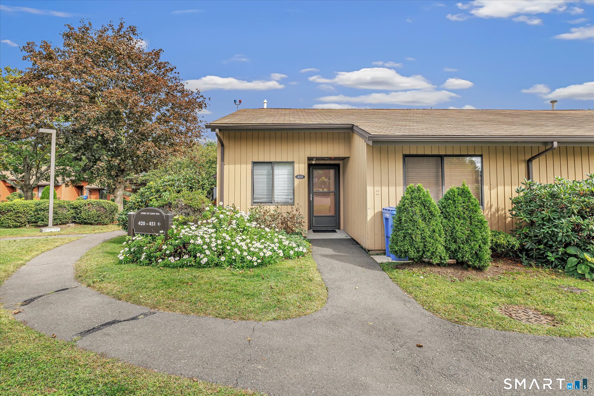 419 Asbury Ridge, 419, Shelton, CT 06484 | For Sale at $315,000