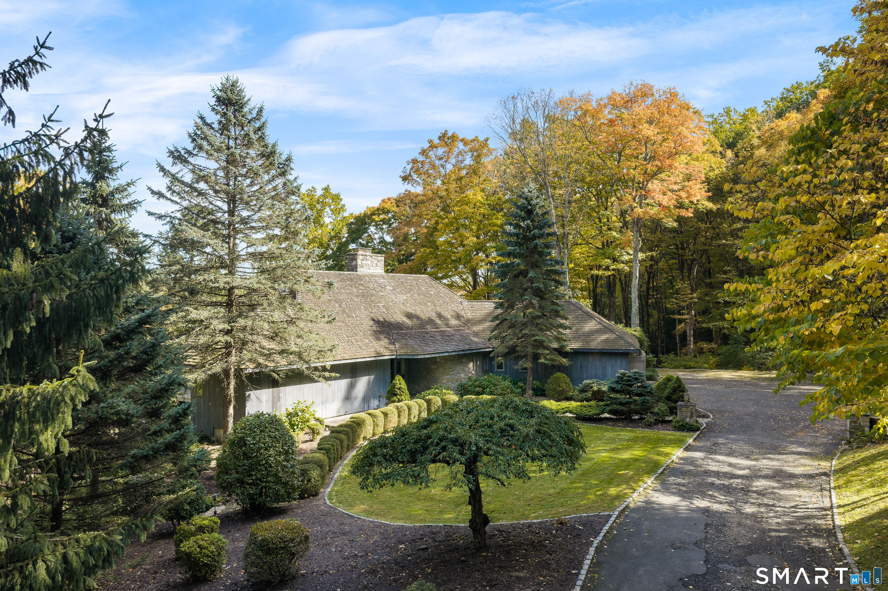 260 Umpawaug Road, Redding, CT 06896 | For Sale at $1,450,000