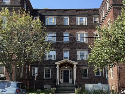  co-op home for sale located at 59 Rennell Street, 19, Bridgeport, CT 06604