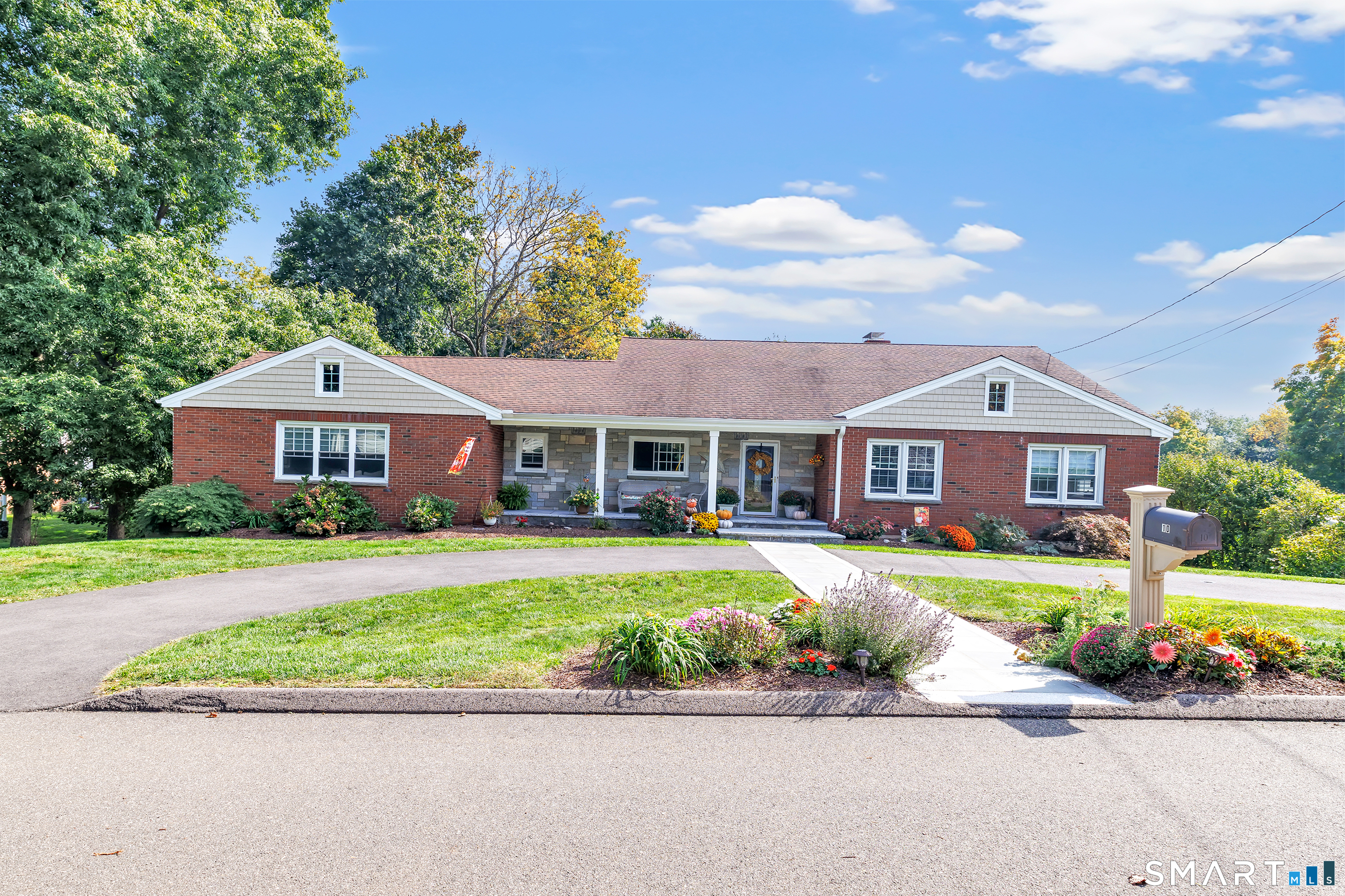 10 Merrill Road, Trumbull, CT 06611 | For Sale at $674,900