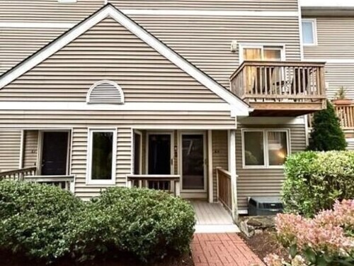  townhouse condo for sale located at 63 Glenrock, 63, Norwalk, CT 06850