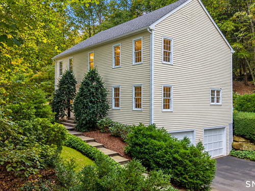  single family home for sale located at 18 Cove Road, Brookfield, CT 06804