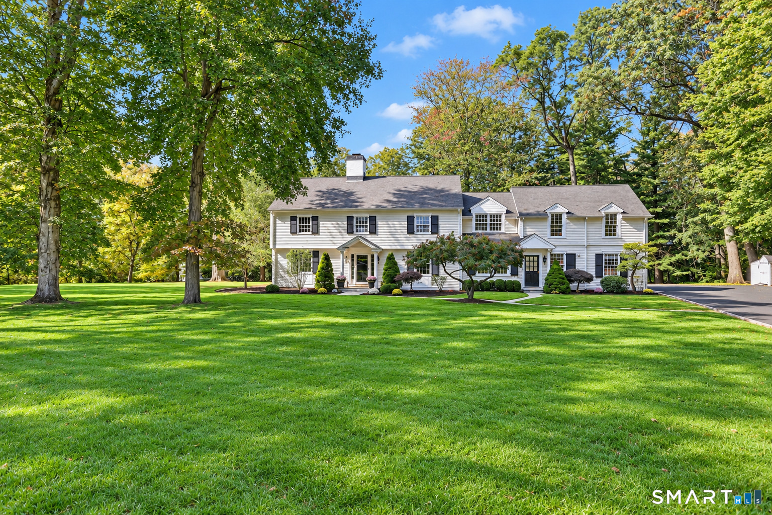72 Old Barn Road, Fairfield, CT 06824 | For Sale at $2,399,000