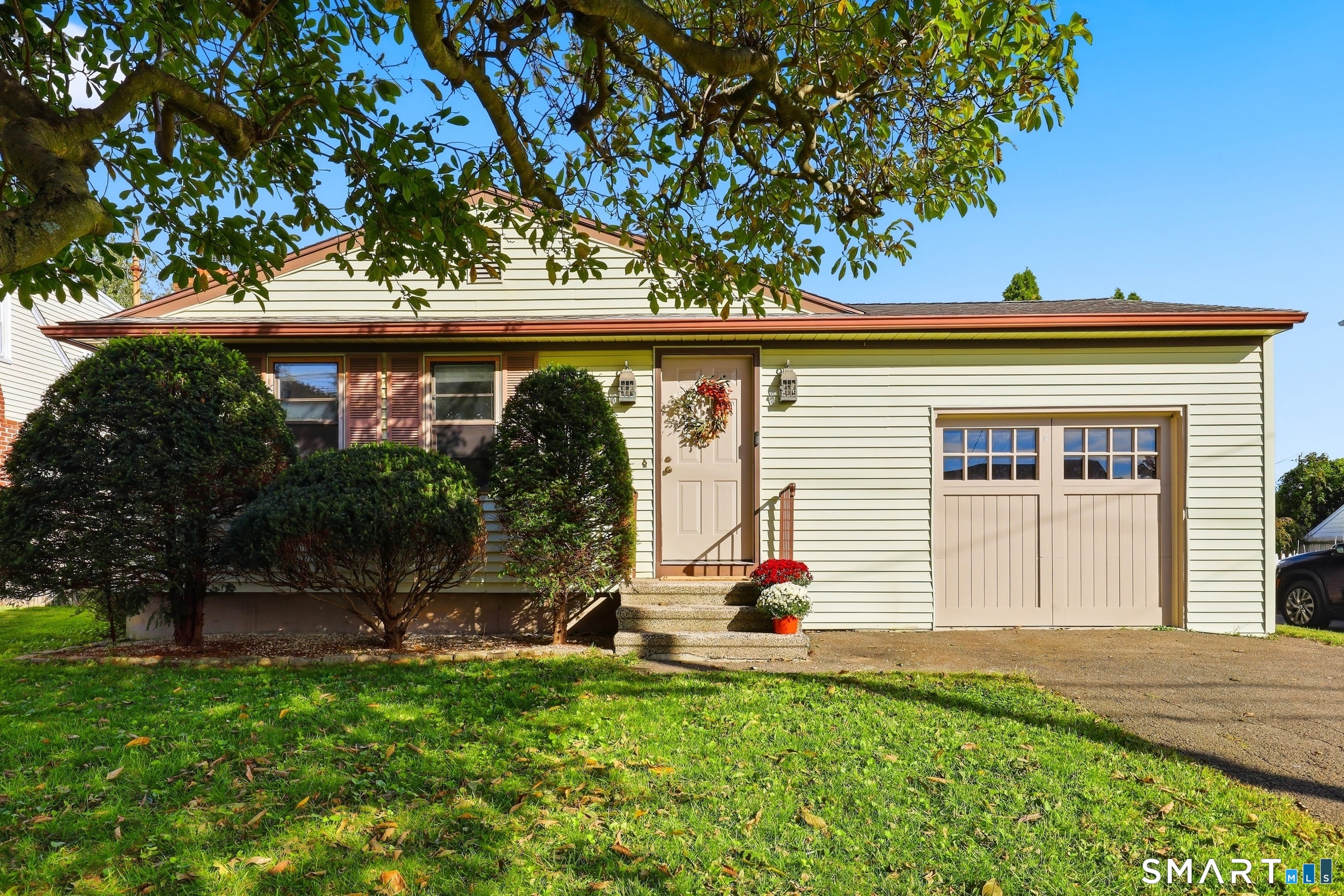 40 Pine Street, Stratford, CT 06615 | For Sale at $600,000
