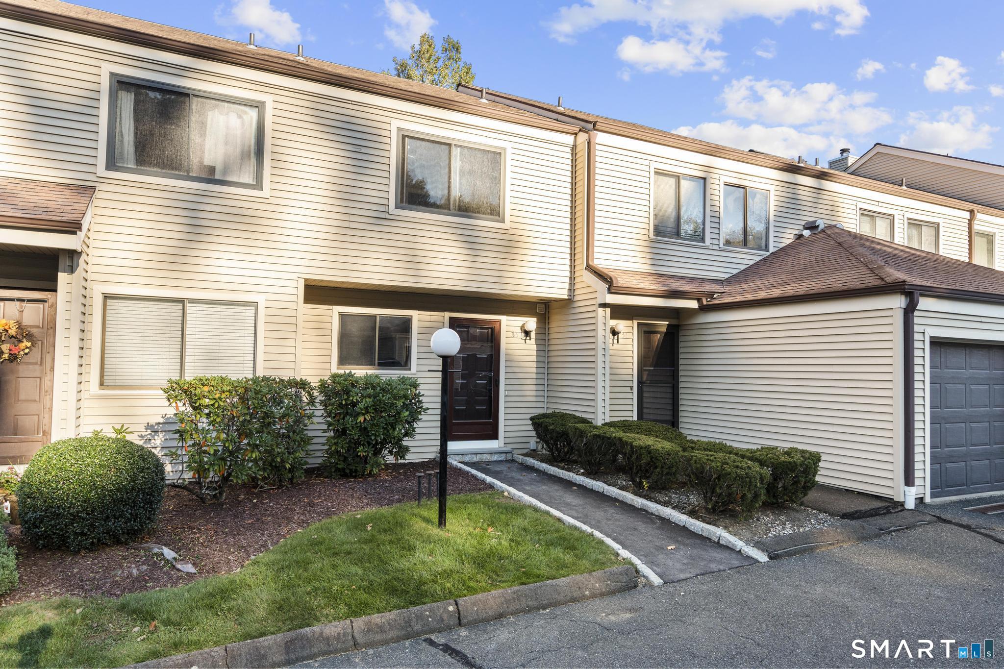 33 Deer Run, 33, Bethel, CT 06801 | For Sale at $375,000