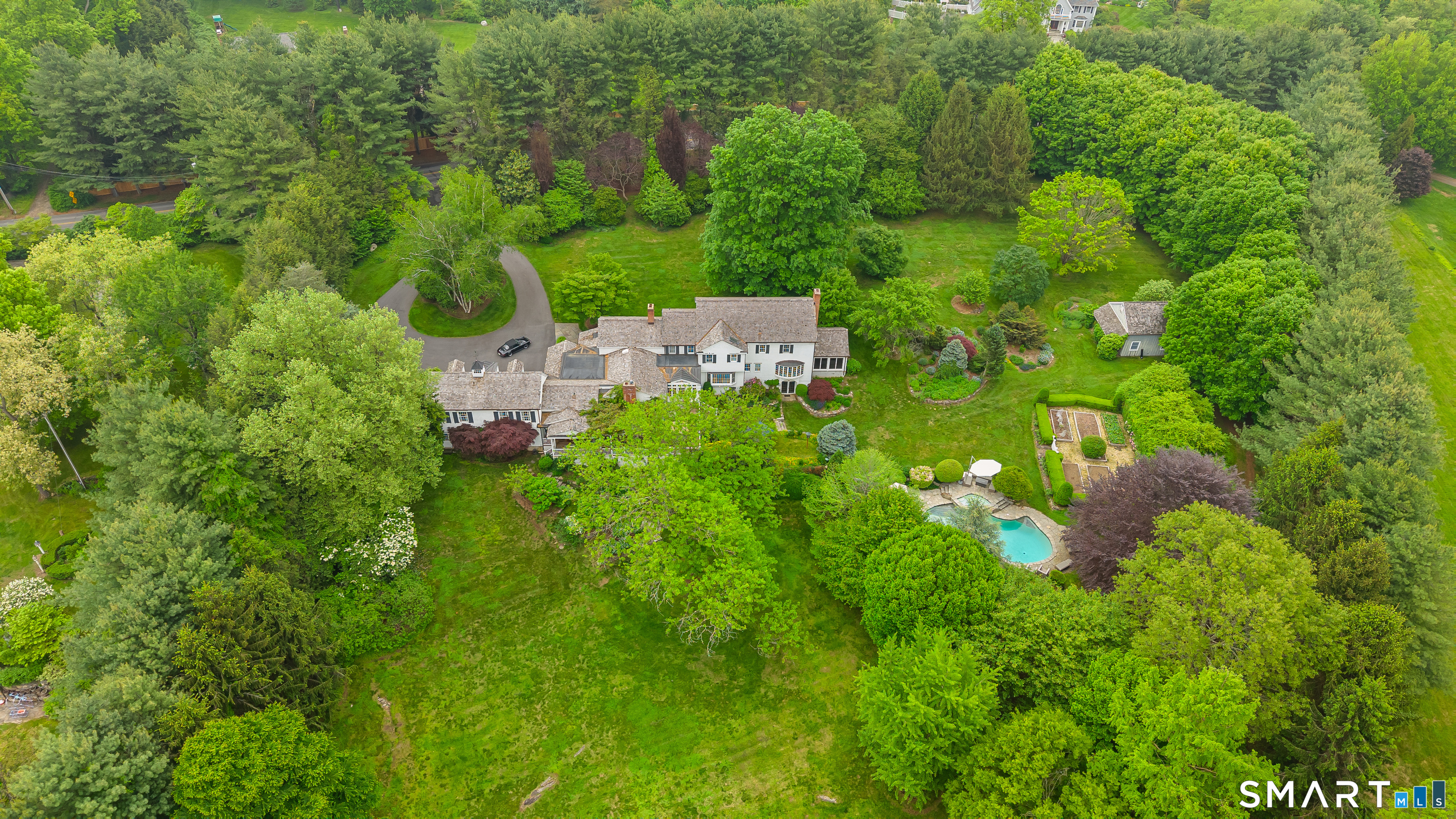 21 School Road, Wilton, CT 06897 | For Sale at $3,999,999