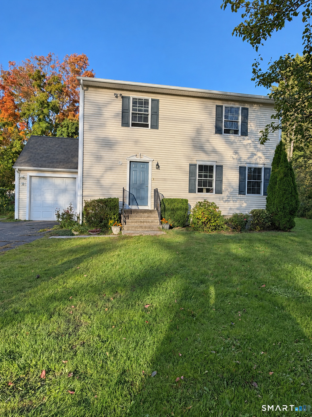 5 South Main Street, Newtown, CT 06470 | For Sale at $549,000