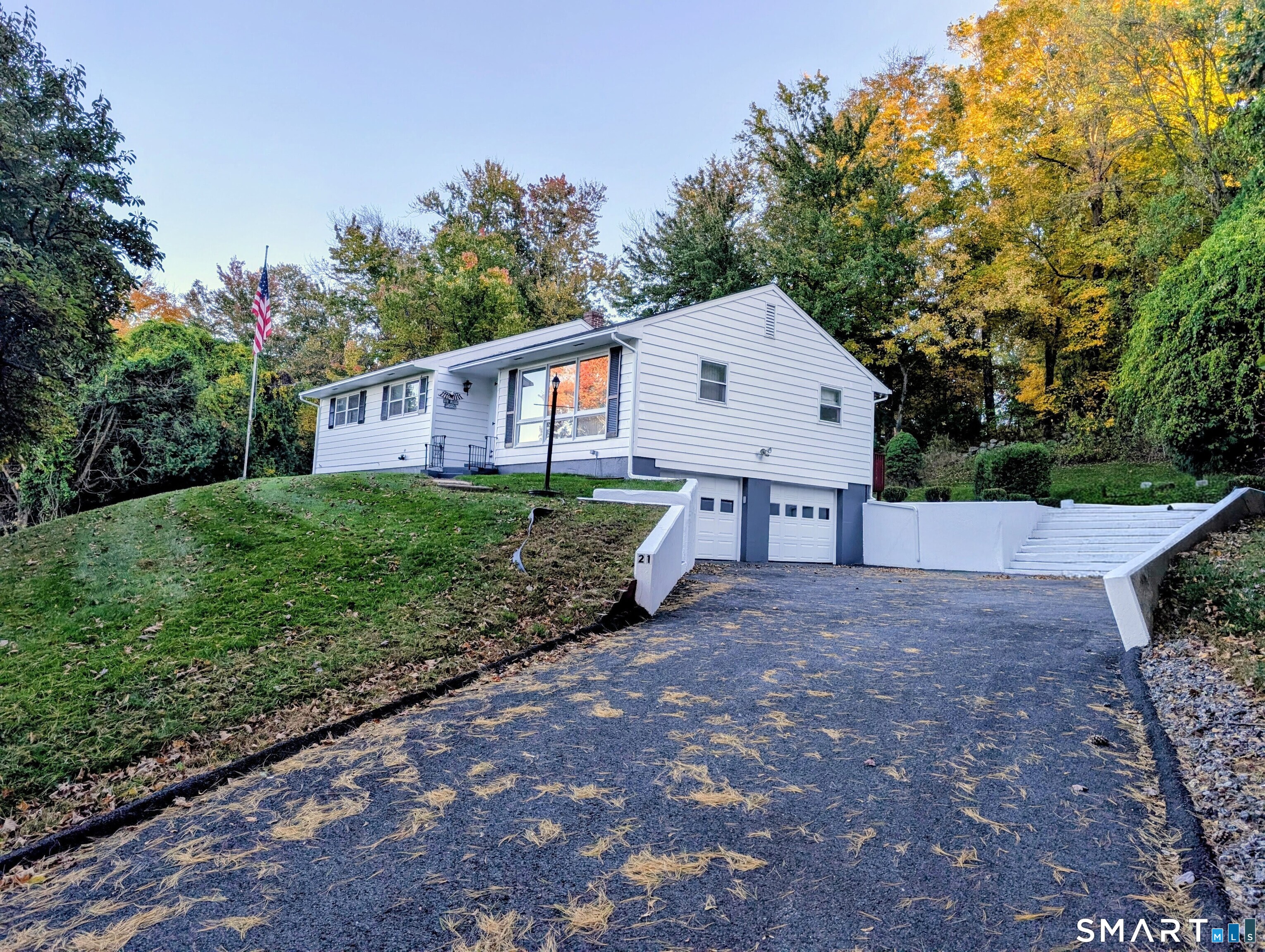 21 Fox Den Road, Danbury, CT 06811 | For Sale at $495,000