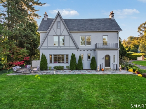  single family home for sale located at 37 Thorne Place, Bridgeport, CT 06605