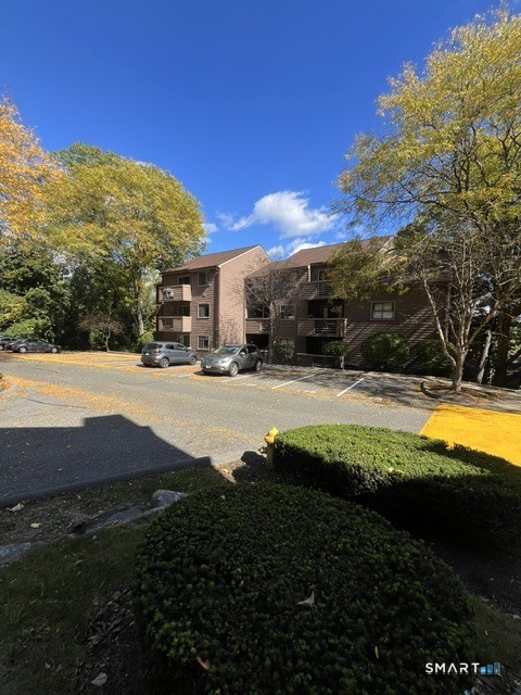 166 Old Brookfield Road, 20b2, Danbury, CT 06811 | For Sale at $329,000