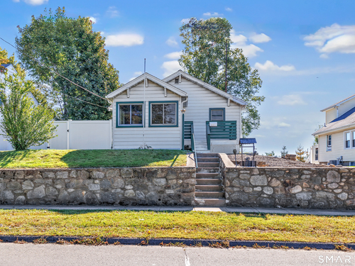  single family home for sale located at 402 Patterson Avenue, Stratford, CT 06614