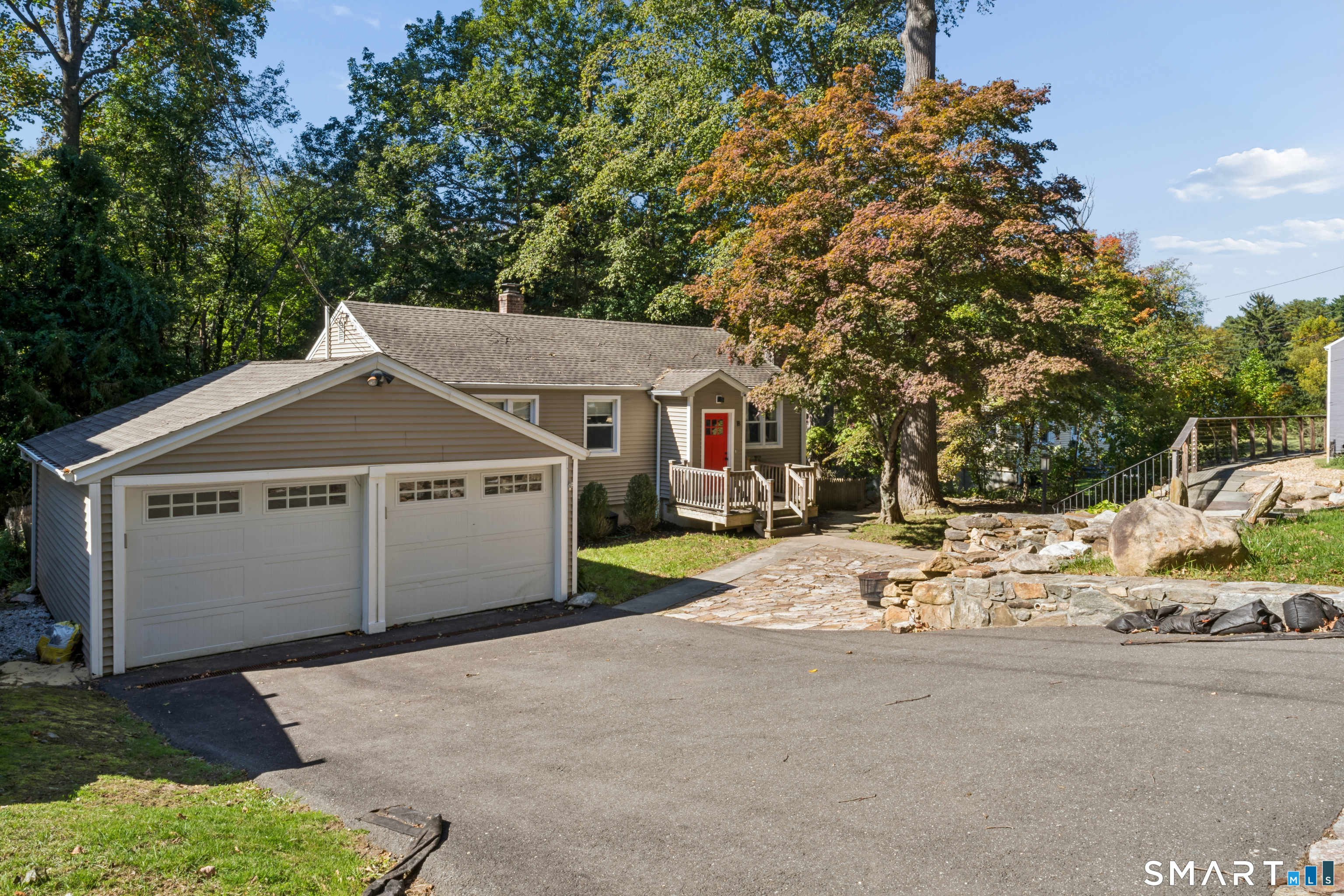 18 Southgate Road, Trumbull, CT 06611 | For Sale at $500,000