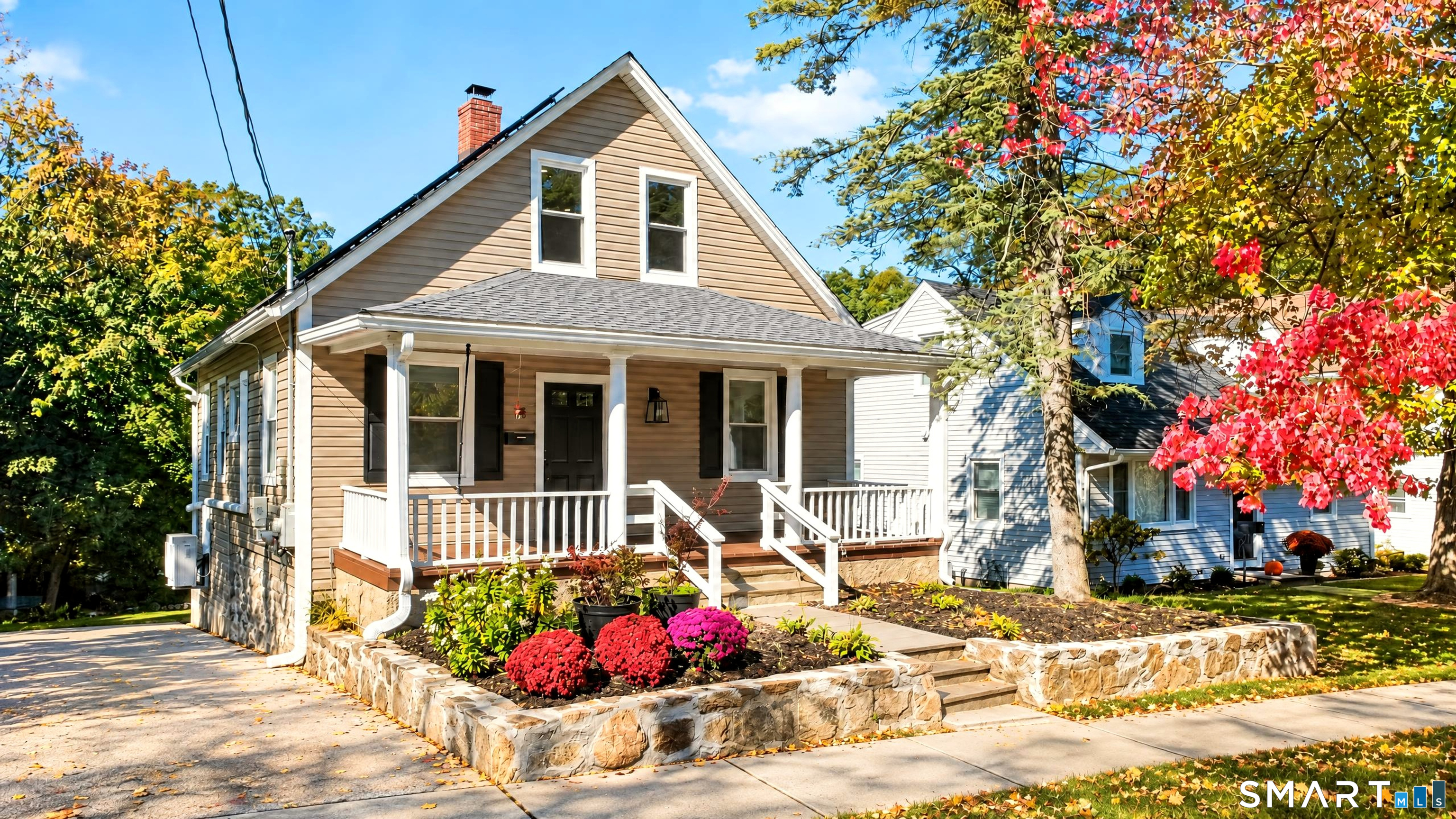 15 Ridgeway Street, Stamford, CT 06907 | For Sale at $675,000