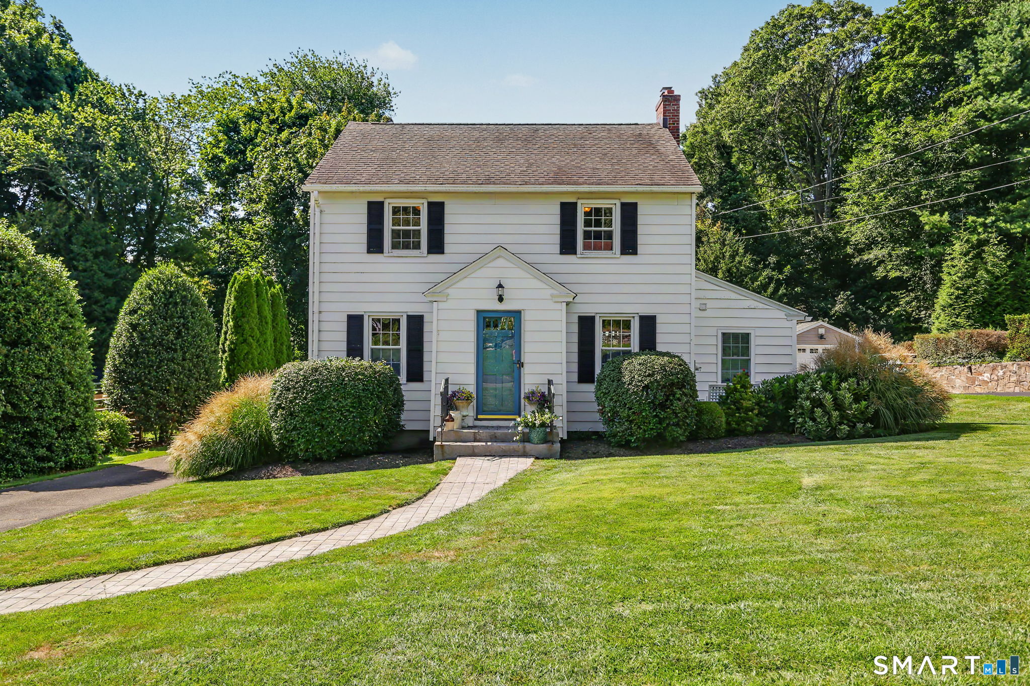 35 Beardsley Parkway, Trumbull, CT 06611 | For Sale at $620,000