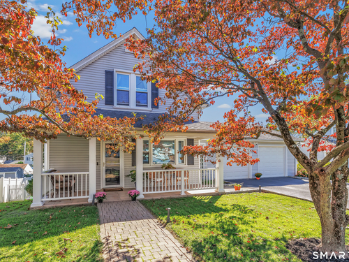  single family home for sale located at 113 Old Stratfield Road, Fairfield, CT 06825