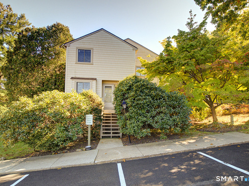  townhouse condo for sale located at 6 Meeting House Road, a, Stratford, CT 06614