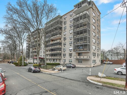  condo home for sale located at 80 Cartright Street, 4f, Bridgeport, CT 06604