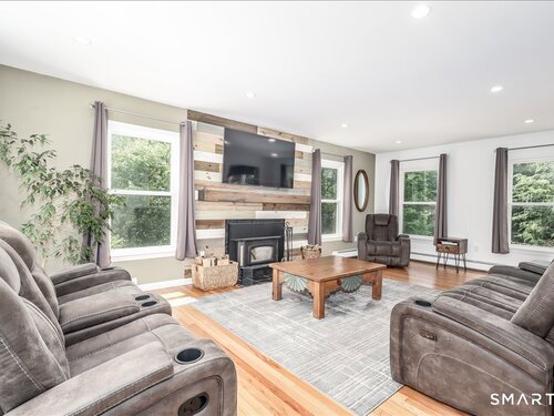  single family home for sale located at 8 White Pine Drive, Brookfield, CT 06804