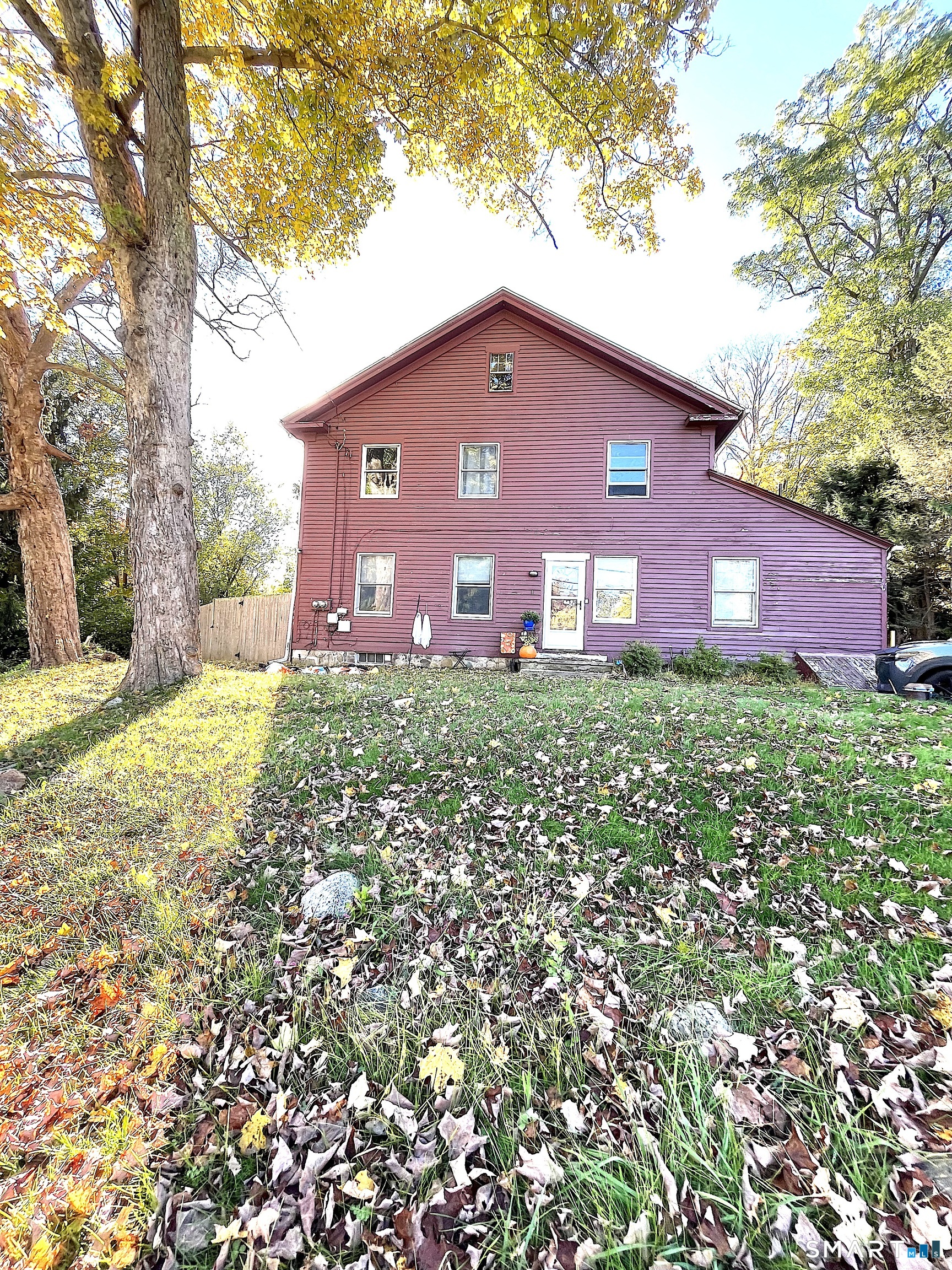 1 Pole Bridge Road, Newtown, CT 06482 | For Sale at $599,000