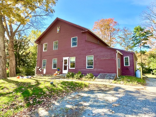  multi family home for sale located at 1 Pole Bridge Road, Newtown, CT 06482