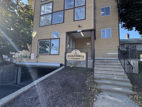  townhouse condo for sale located at 1492 North Avenue, 102, Bridgeport, CT 06604