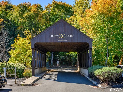  condo home for sale located at 34A Padanaram Road, 302, Danbury, CT 06811