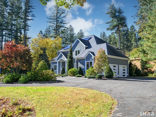  single family home for sale located at 117 Alberts Hill Road, Newtown, CT 06482