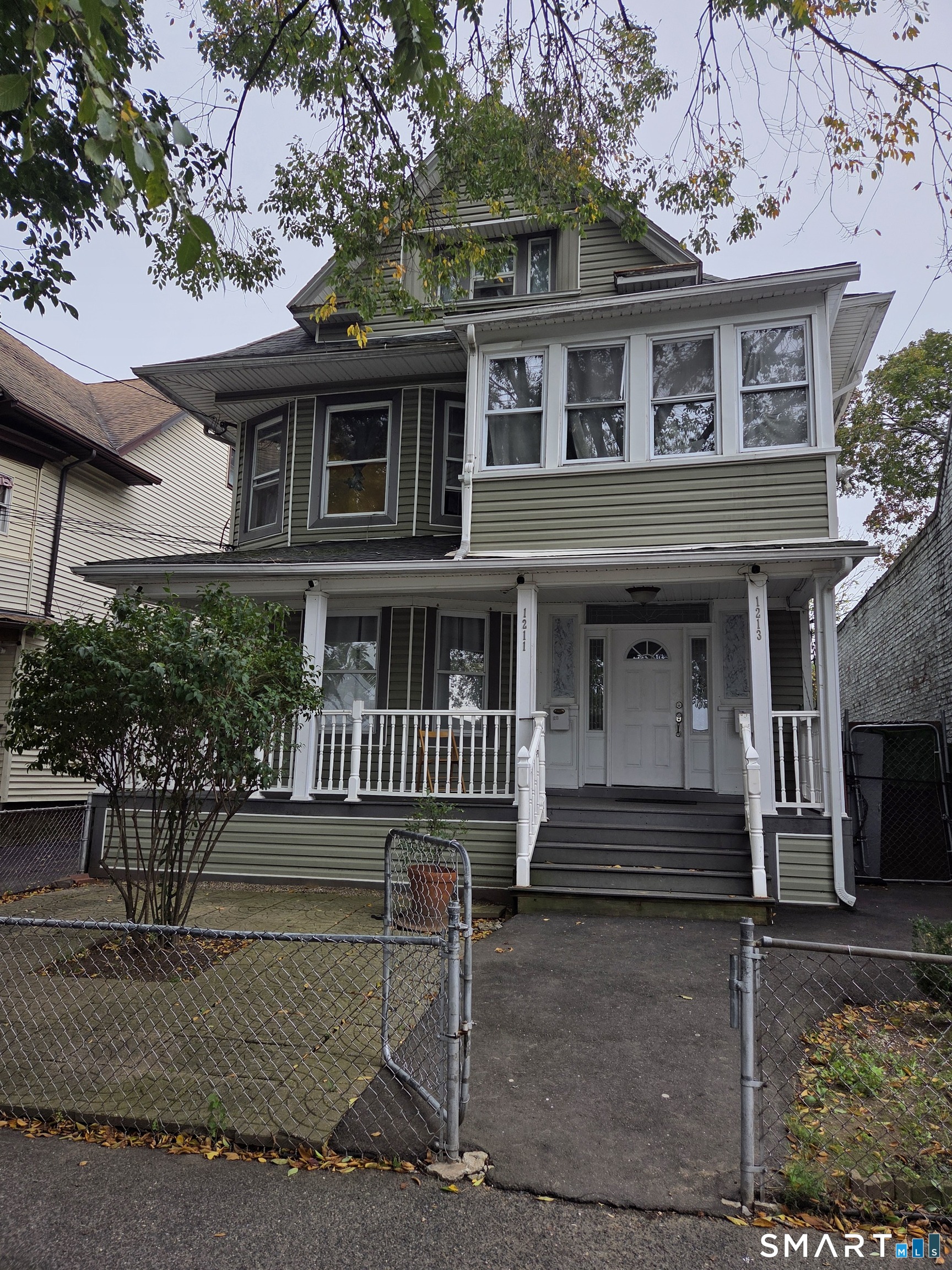 1211 Park Avenue, Bridgeport, CT 06604 | For Sale at $589,000