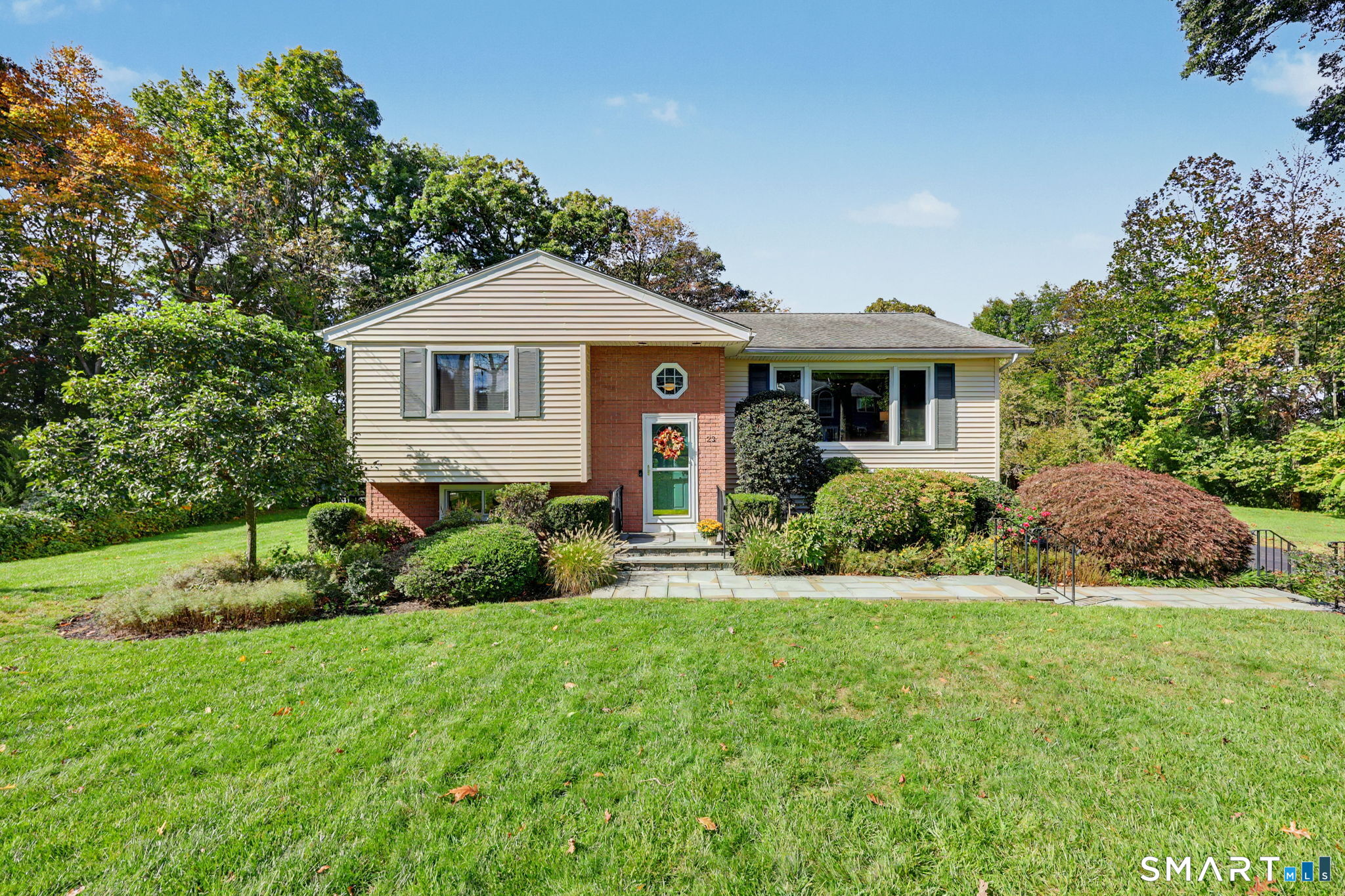 23 Rae Lane, Norwalk, CT 06850 | For Sale at $799,000