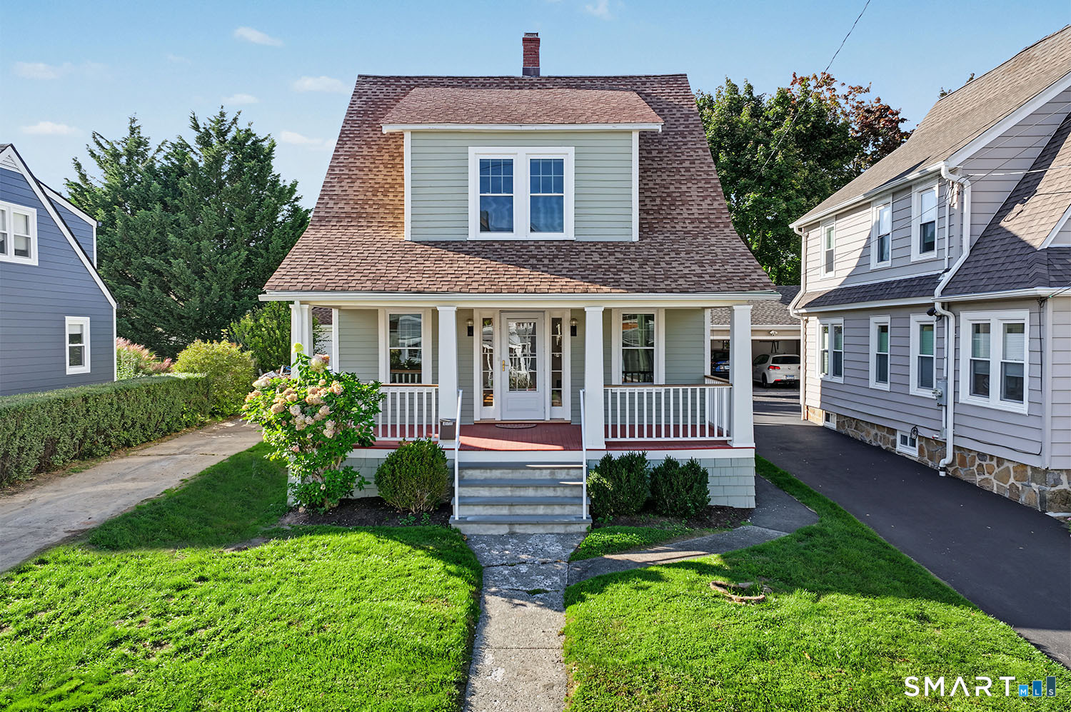 371 Grovers Avenue, Bridgeport, CT 06605 | For Sale at $699,000