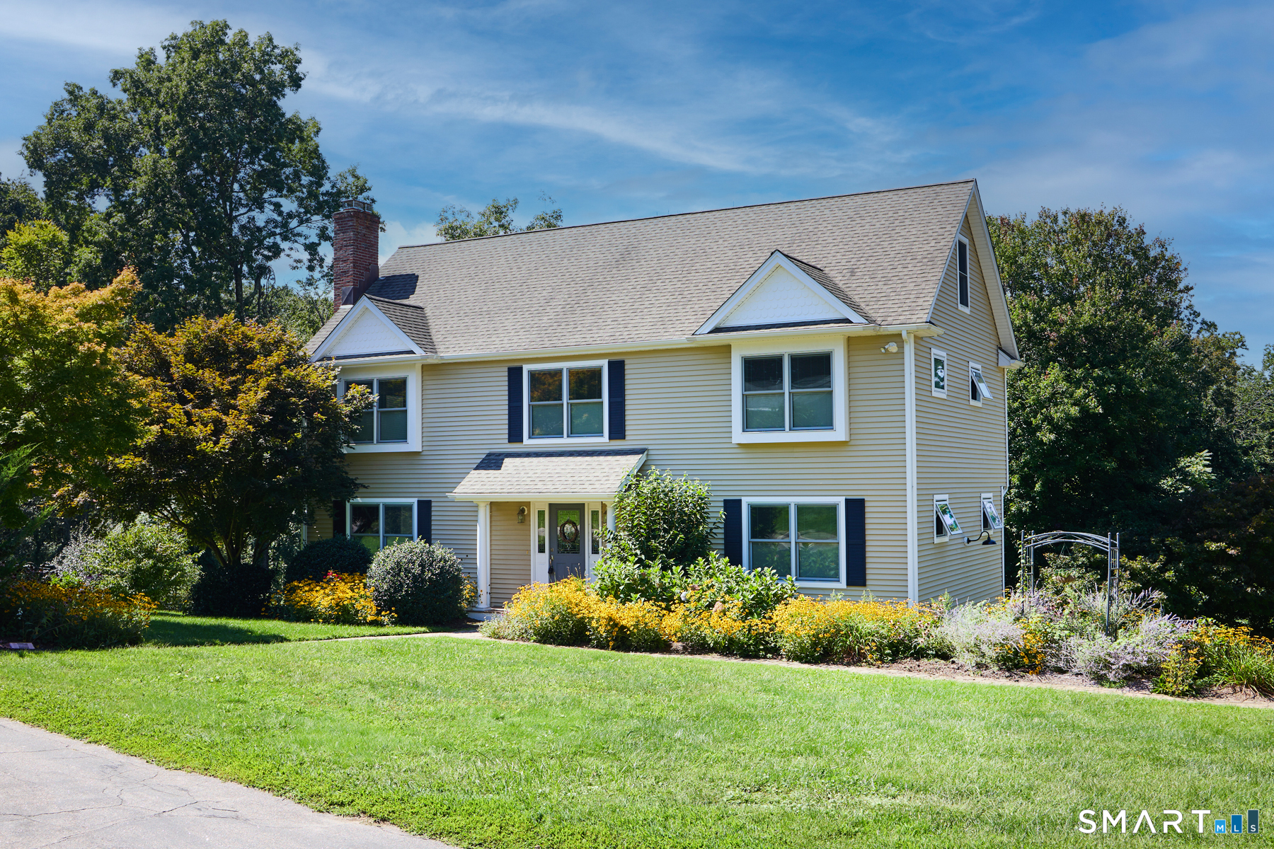 15 Wheeler Park Place, Fairfield, CT 06825 | For Sale at $997,500