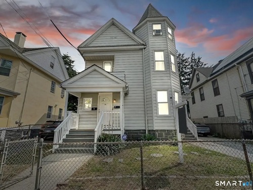  multi family home sold located at 74 Carleton Avenue, Bridgeport, CT 06604