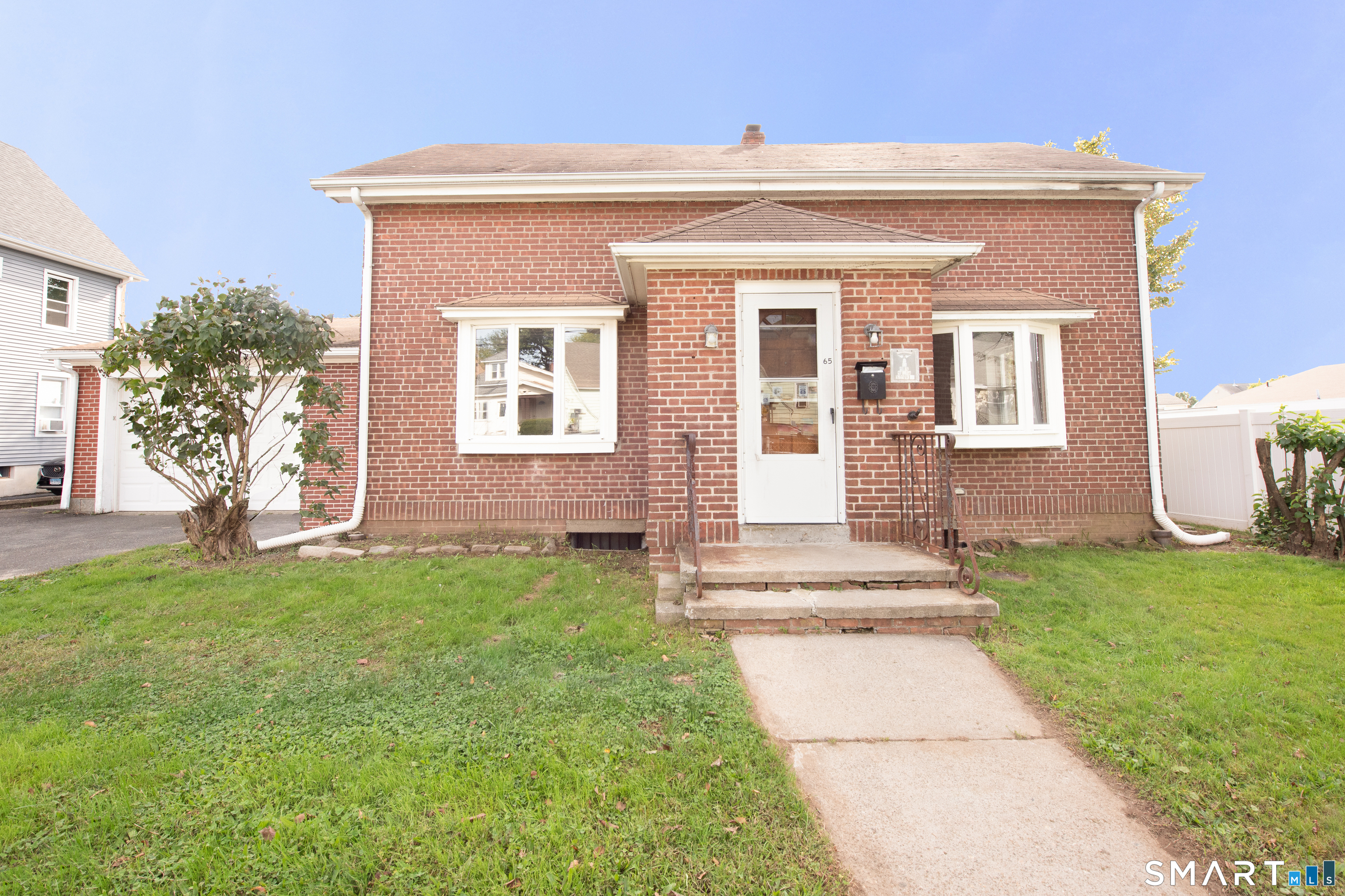 65 Arlington Street, Bridgeport, CT 06606 | For Sale at $389,900