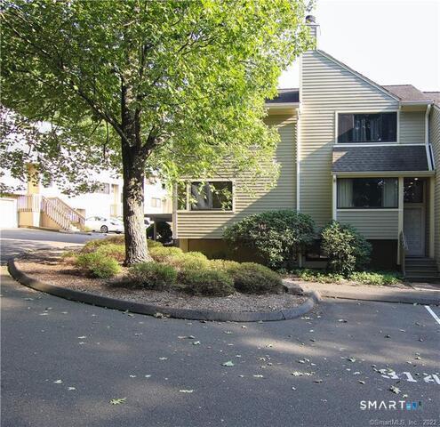 318 Sunrise Hill Lane, 318, Norwalk, CT 06851 | For Sale at $500,000
